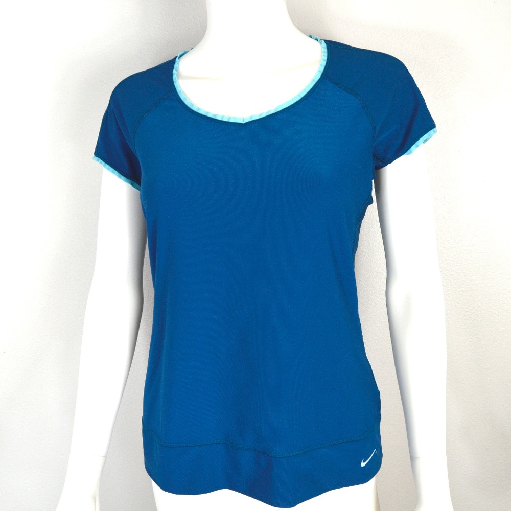 NIKE Fit Dry Workout Shirt